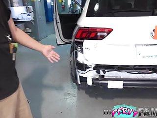 Ficken mit Daddy in der Garage