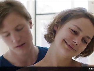 Sativa heyer frontal nackt und Sex