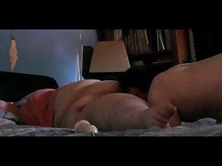 Rasierte Muschi wird von einem netten Fick gefolgt