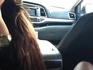 Diese Frau ist geil auf den Geschmack von Sperma