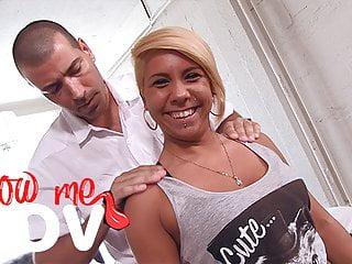 Ich Blase mich und er kommt in meinem süssen Mund