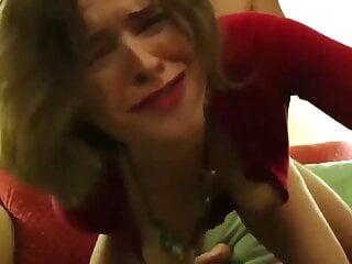 Französische Stiefschwester wird ohne Kondom gefickt