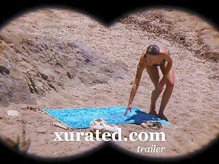 Geile französische Brünette in den Arsch gefickt