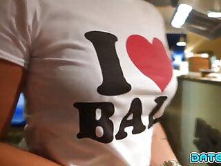 Schöne tschechische Brünette Katerina in den Arsch gefickt