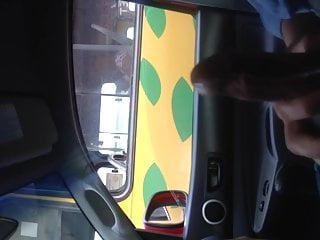 Belgische Oma zeigt was sie hat