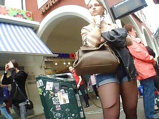 Heisser deutscher Teen in Strapsen wird in den Arsch gefickt