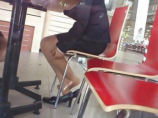 Geiler asiatischer Sex in Strumpfhosen mit den geilen füssen - asian Amateursex