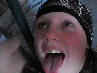 Budu ins Gesicht gespritzt Amateur Gesichtsbesamung