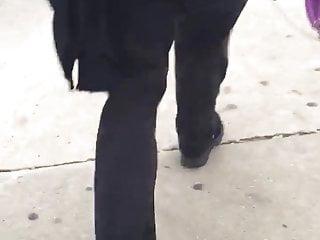 Milf mit Riesenarsch und rundem Arsch