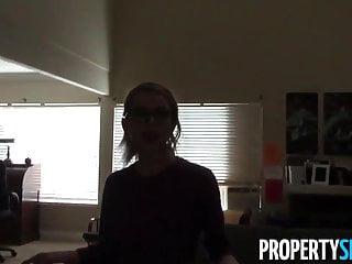 Property Sex - unschuldige Maklerin vögelt geilen Gast hd