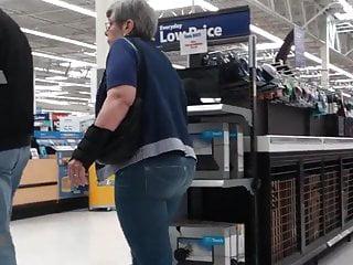 Geile Milf wird von Hinten gefickt