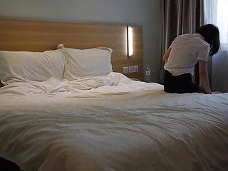 Chinesische Amateurin in Reizwäsche verführt ihren Freund