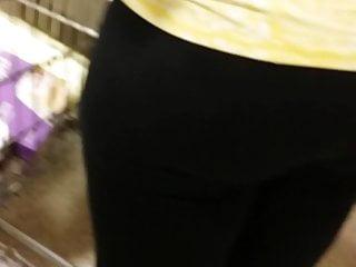 Pralle Titten und ein geiler Arsch