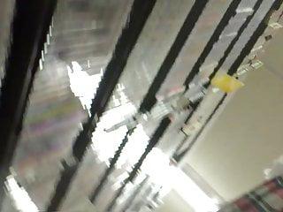 Geile Milf wird von Hinten gefickt