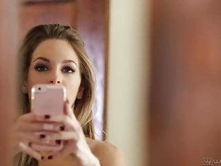 Die geilen stiefschwestern kimmy granger und alice march lassen es krachen