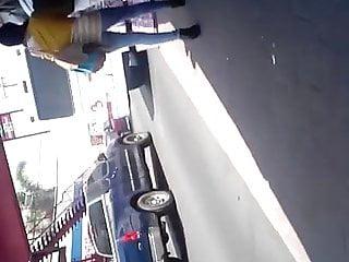 Im Bus in den Arsch gefickt