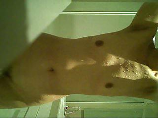 Versteckte Kamera im Bad Hidden Cam filmt