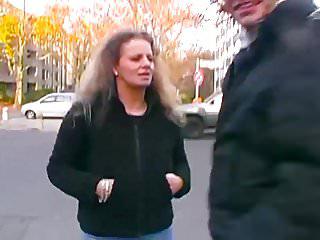 Deutsche Milf beim Sex auf der straße