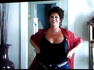 Er erwischt seine dicke Mutter beim Sex