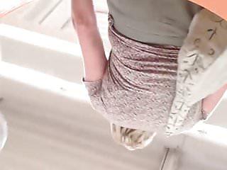 Heimlich gefilmt sexy Granny zeigt ihre Pussy