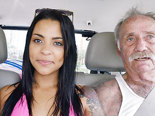 Nikki kay hat Sex mit zwei opas