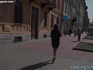 Europäisches hardcore Babe wird beim Casting gefickt