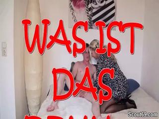 Stiefmutter mit großen Brüsten wird vom Stiefsohn anal gefickt - deutscher Sex mit der geilen Mutter