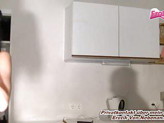 Deutsche junge Ebony Teen wird von einem älteren Mann gefickt