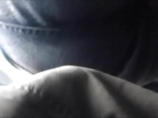 London keyes macht die Beine breit