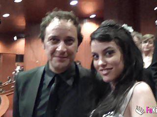 Hei e br nette fickt im Badezimmer