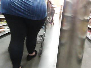 Monstertitten und Titten unter der Dusche