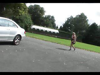 Dicke Titten britische reife im Freien