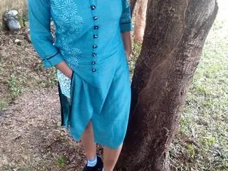 Indisches Paar zeigt sich nackt in der Öffentlichkeit