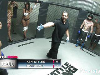 Sexy Lexi Belle hüpft auf seinem Schwanz herum