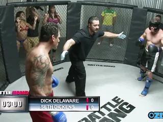 Jynx Maze hat spaß mit dem ganzen Körper