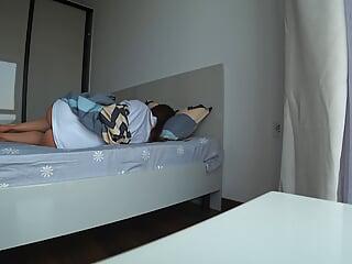 Tabulose Frau wird von ihrem Mann hart penetriert