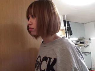 Geiles madchen lasst sich vor dem Fick die Muschi lecken