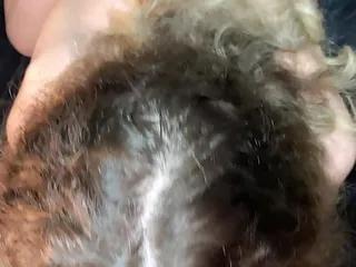 Nuttige Britin bläst und fickt vor dem Analfick