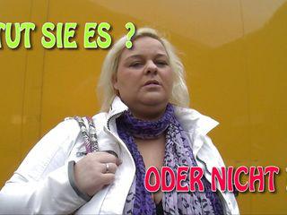 Reife Frauen mit grossen Titten beim Pornocasting