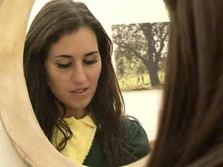 Großartiges Schulmädchen Fantasien von einem jungen Mann