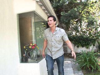 Dicker Schwanz dringt in die geile Latina ein