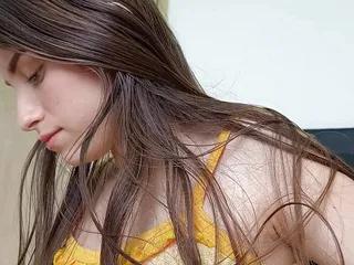 Mein Stiefbruder hilft mir mit einem Fick und vögelt sie gleich mit ihm