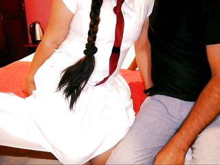 Romantischer und geiler Sex mit dem großen Schwanz des Stiefbruders